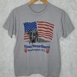 Vintage Vietnam Veterans Memorial Washington D.C. Single Stitch Shirt